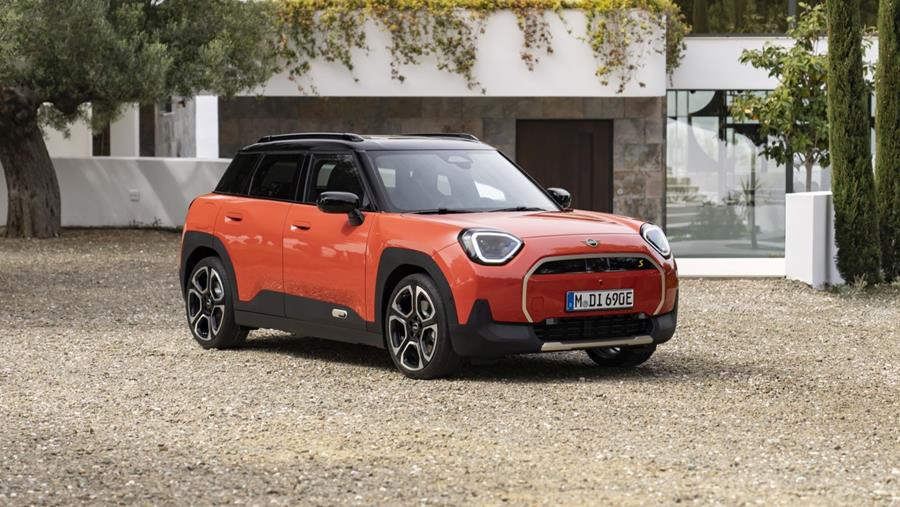 Rijtest Mini Aceman SE (49,2 kWh – 160 kW/218 pk)