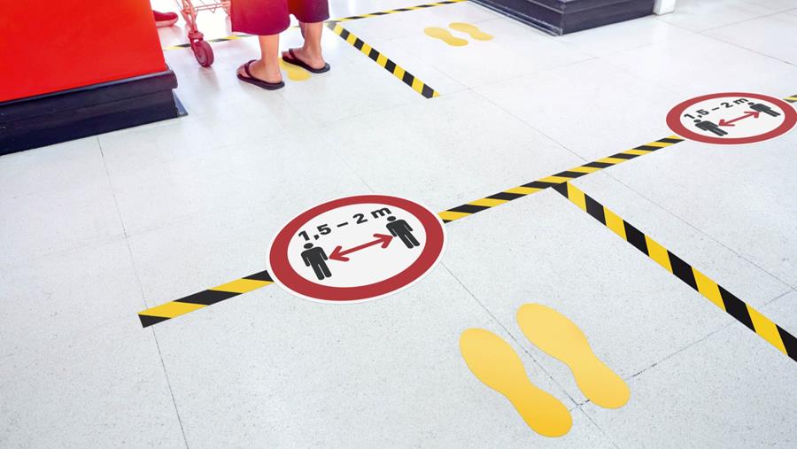 Comment communiquer efficacement les mesures d’hygiène et de distanciation sociale?